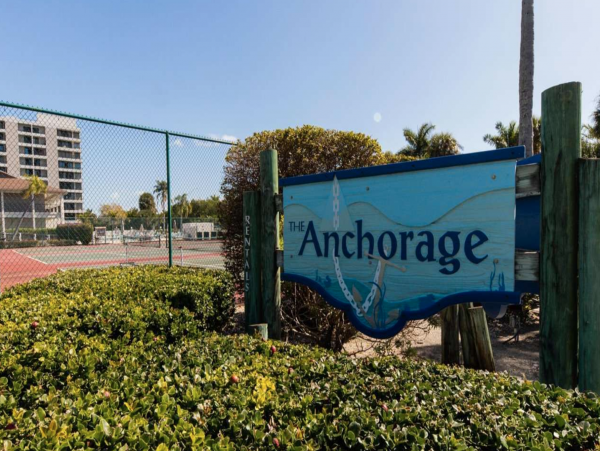 Sixth floor Condo with views of Northern Siesta Key and the Gulf